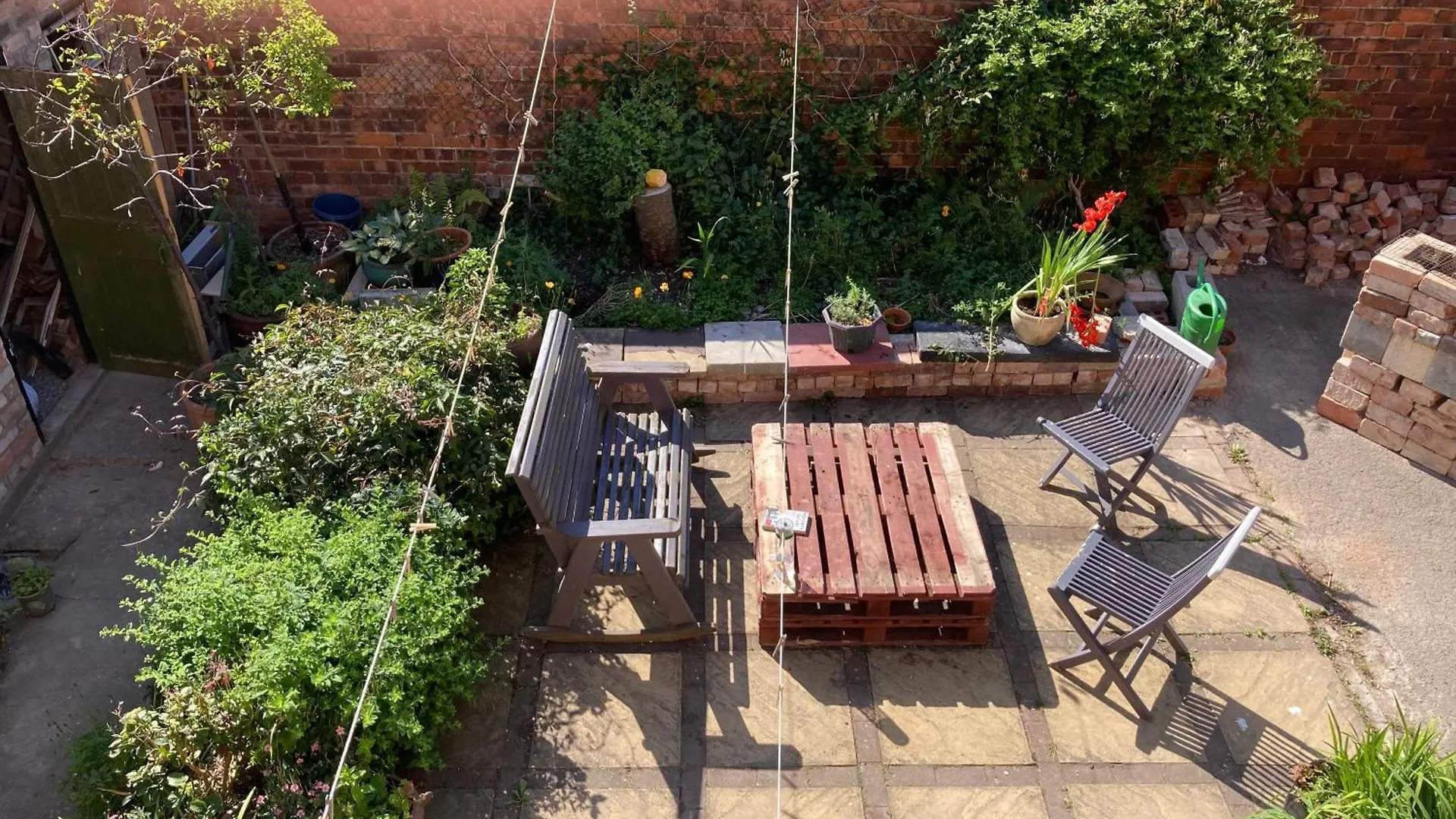 Beautiful Sunlit Rooms, 2 Mins From Beach, Private Garden Bridlington Bed & Breakfast